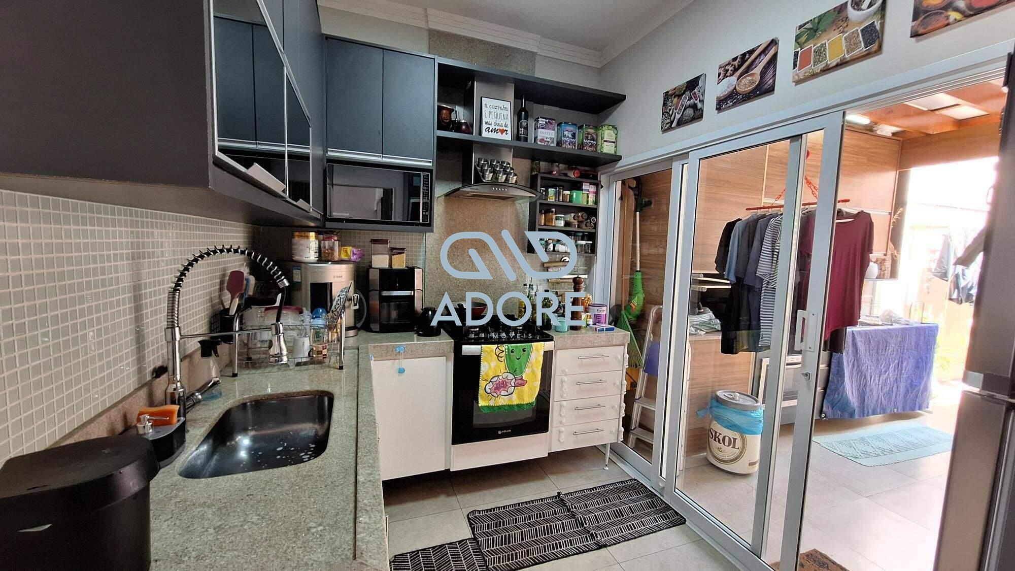 Casa de Condomínio à venda no Condomínio Village Moutonnée: 