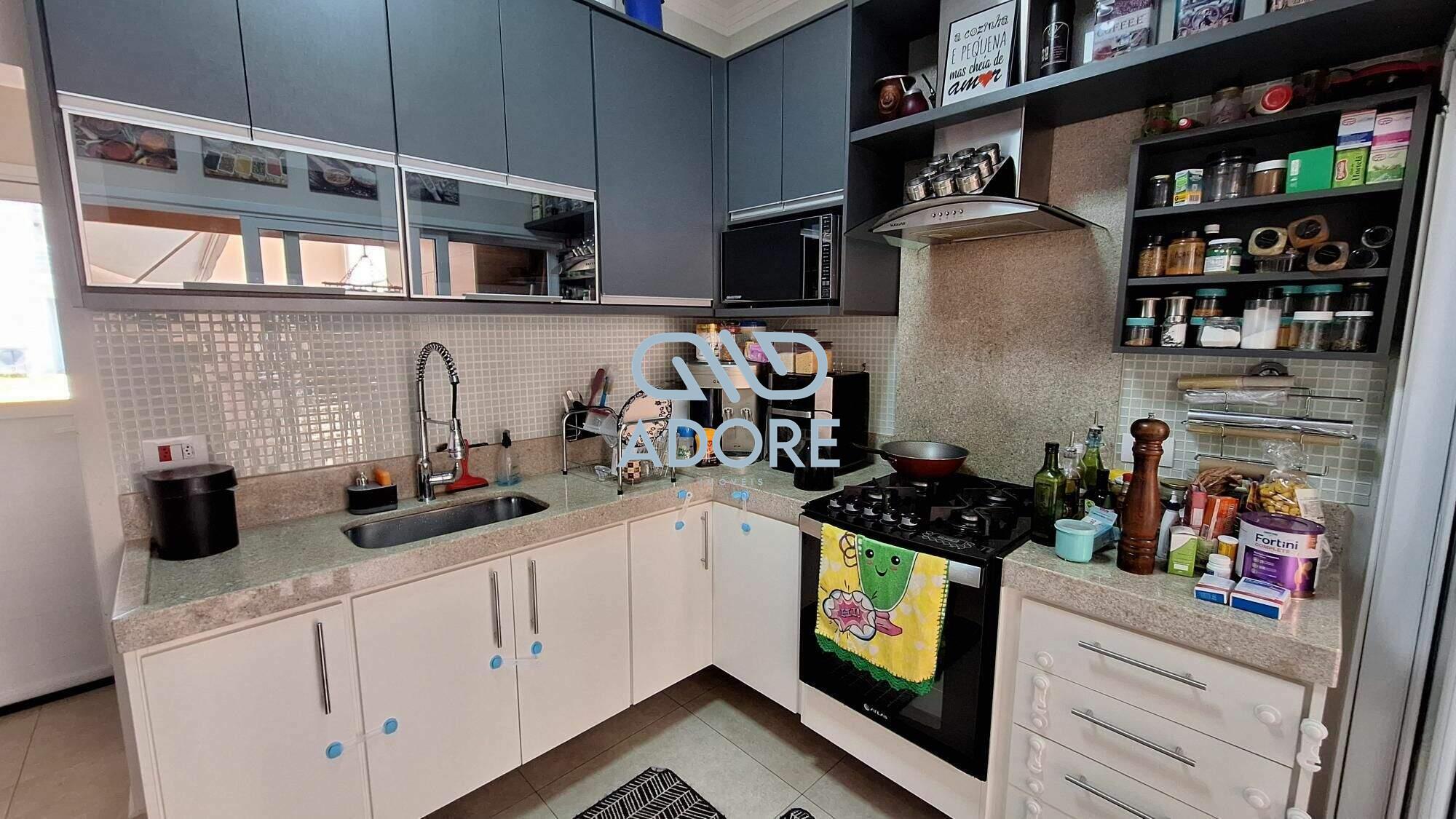 Casa de Condomínio à venda no Condomínio Village Moutonnée: 