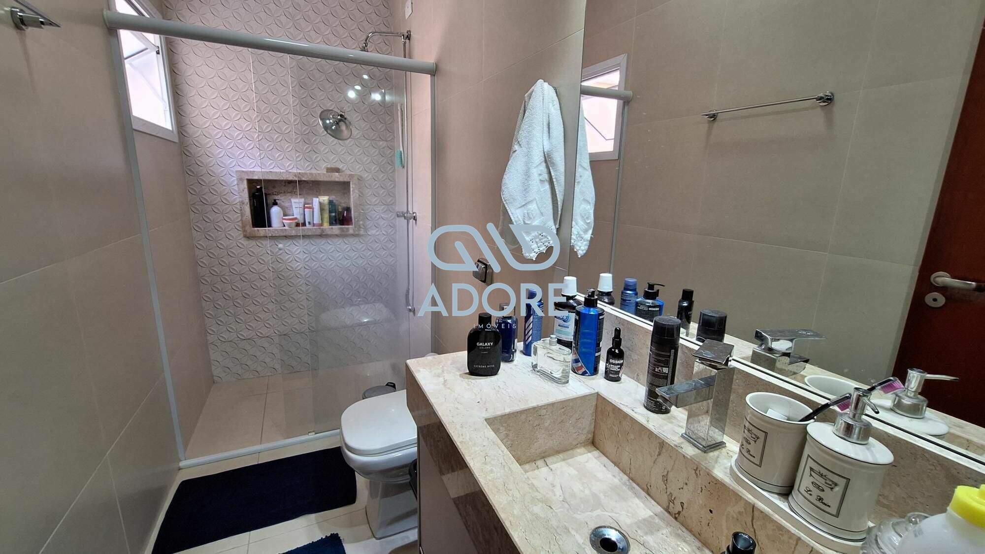 Casa de Condomínio à venda no Condomínio Village Moutonnée: 