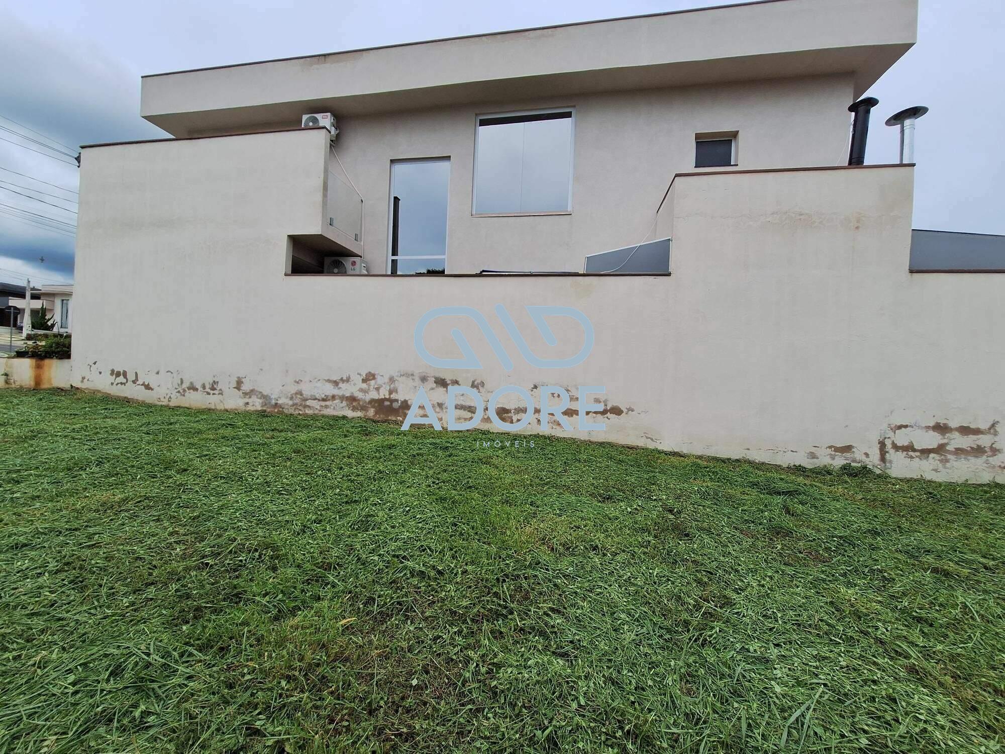 Terreno à venda no Condomínio Village Moutonnée: 