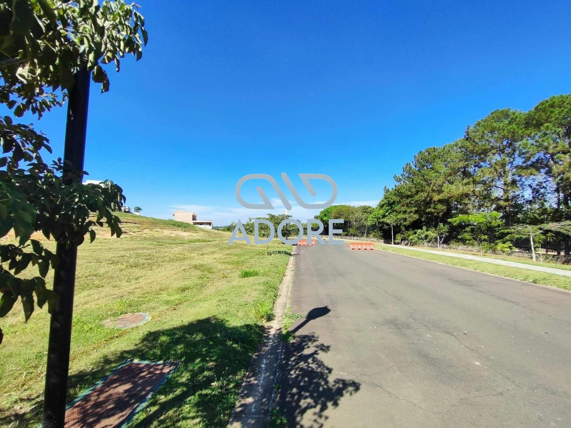 Terreno à venda no Condomínio Villas do Golfe: 