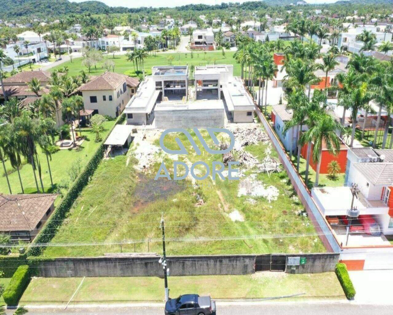 Terreno à venda no Condominio Jardim Guarujá: 