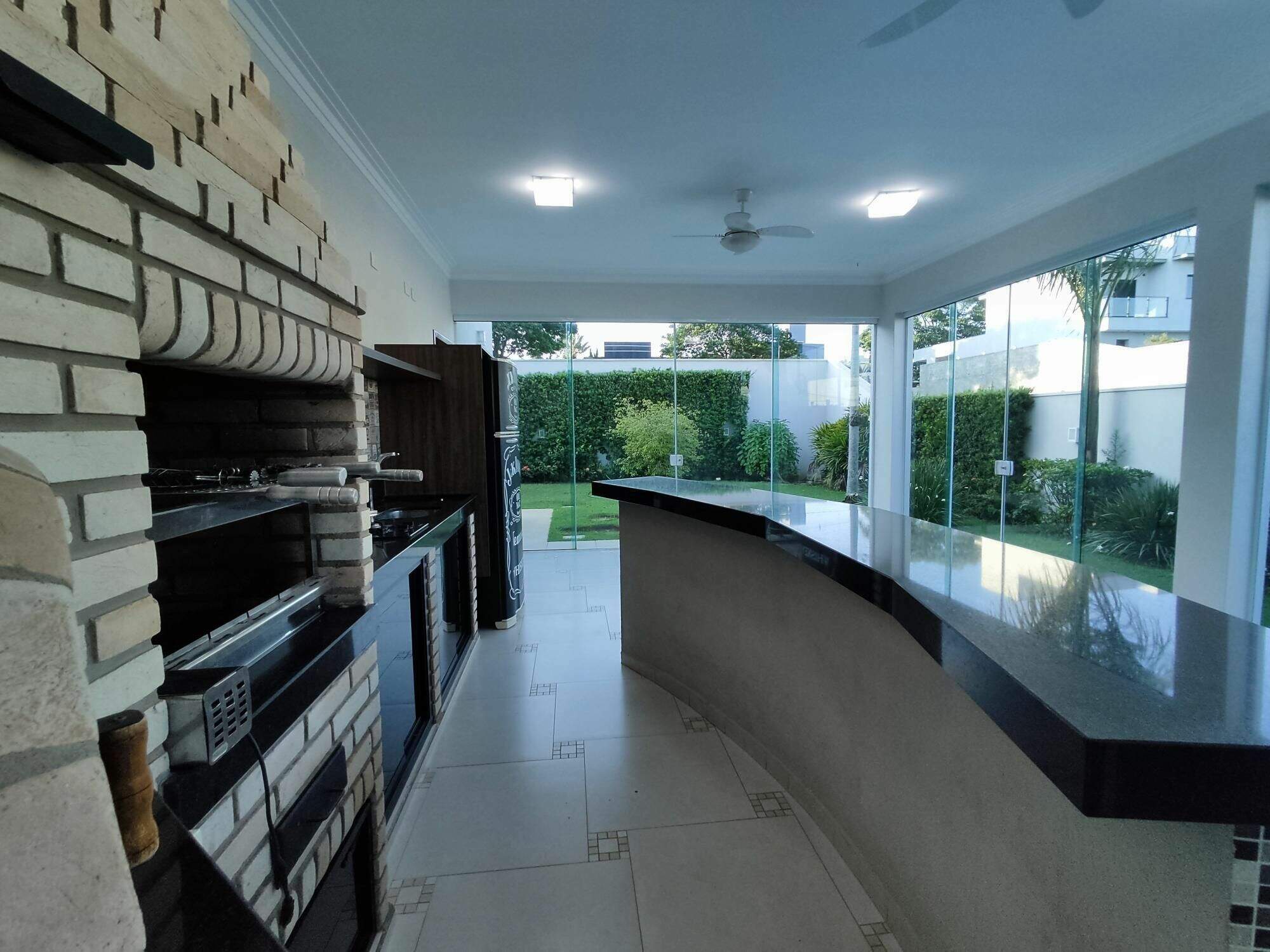 Casa de Condomínio para aluguel no Condomínio Palmeiras Imperiais: 