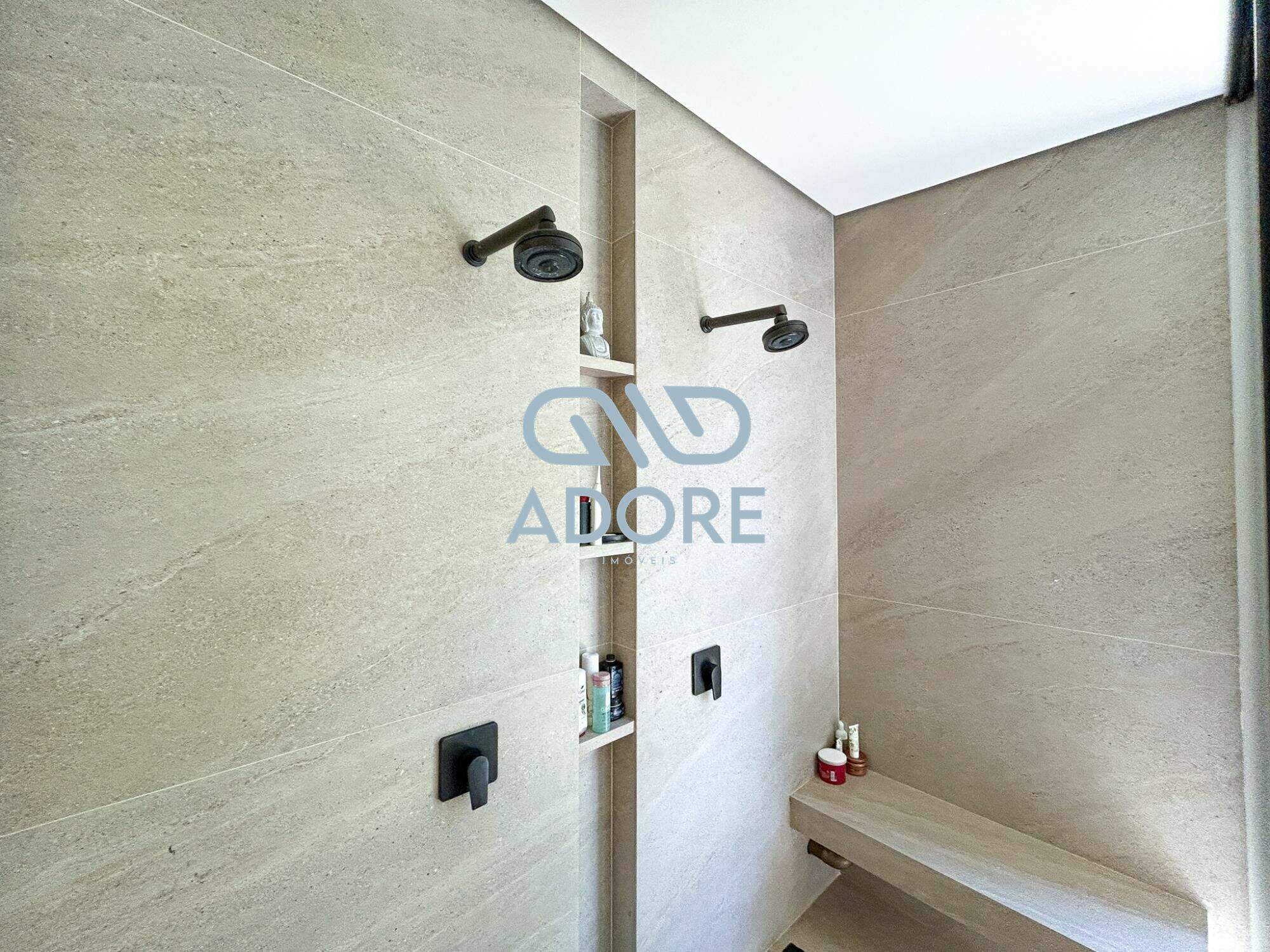 Casa de Condomínio à venda no Condomínio Villas do Golfe: 