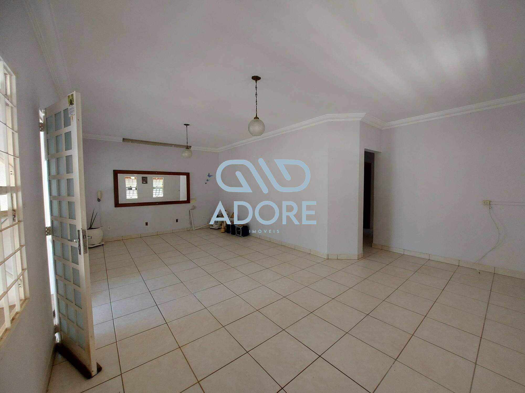 Casa de Condomínio para aluguel no Chácara Flórida: 
