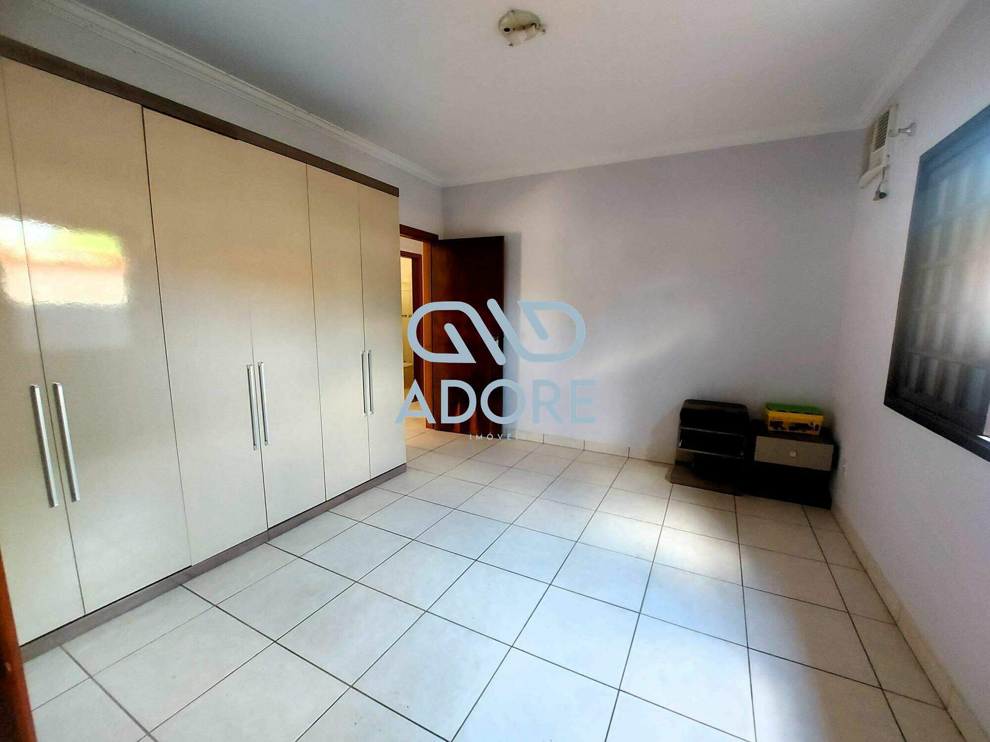 Casa de Condomínio para aluguel no Chácara Flórida: 