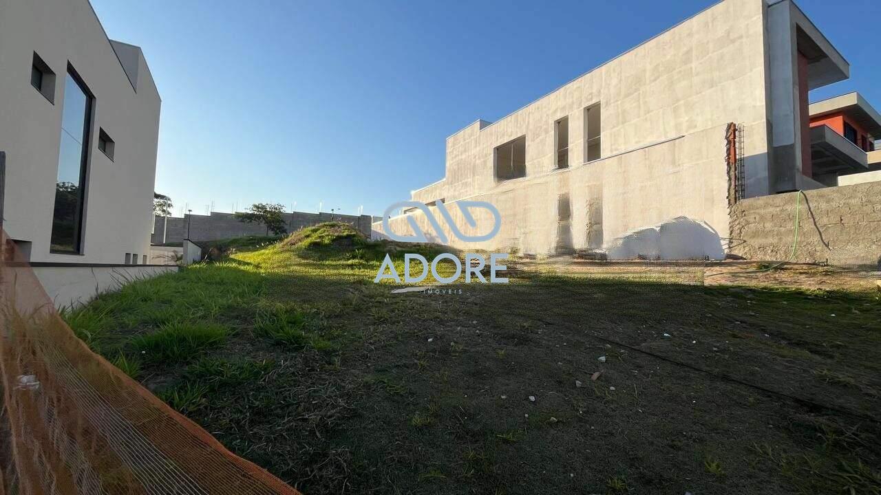 Terreno à venda no Condomínio Saint Paul: 