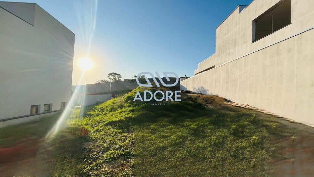 Terreno à venda no Condomínio Saint Paul: 