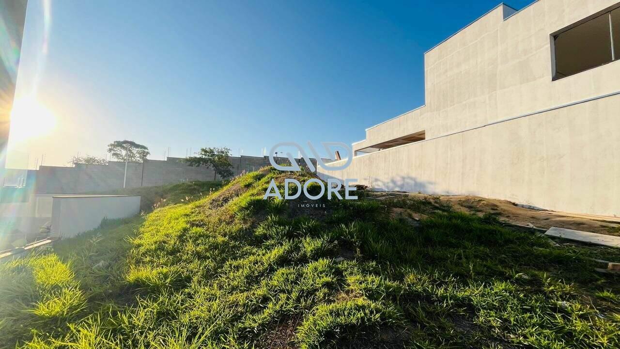 Terreno à venda no Condomínio Saint Paul: 