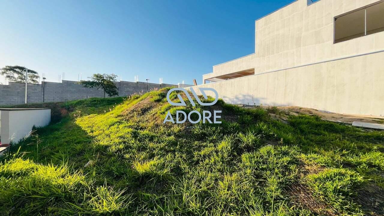 Terreno à venda no Condomínio Saint Paul: 