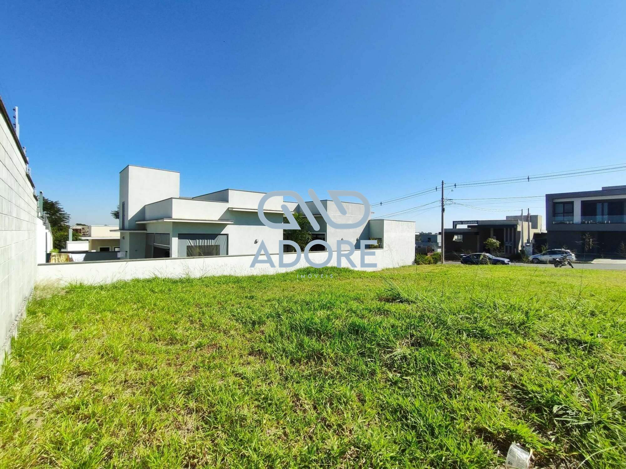 Terreno à venda no Condomínio Saint Paul: 