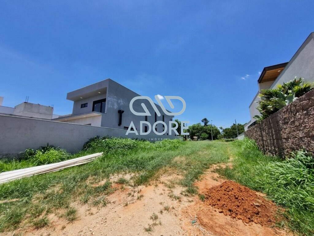 Terreno à venda no Condomínio Saint Paul: 