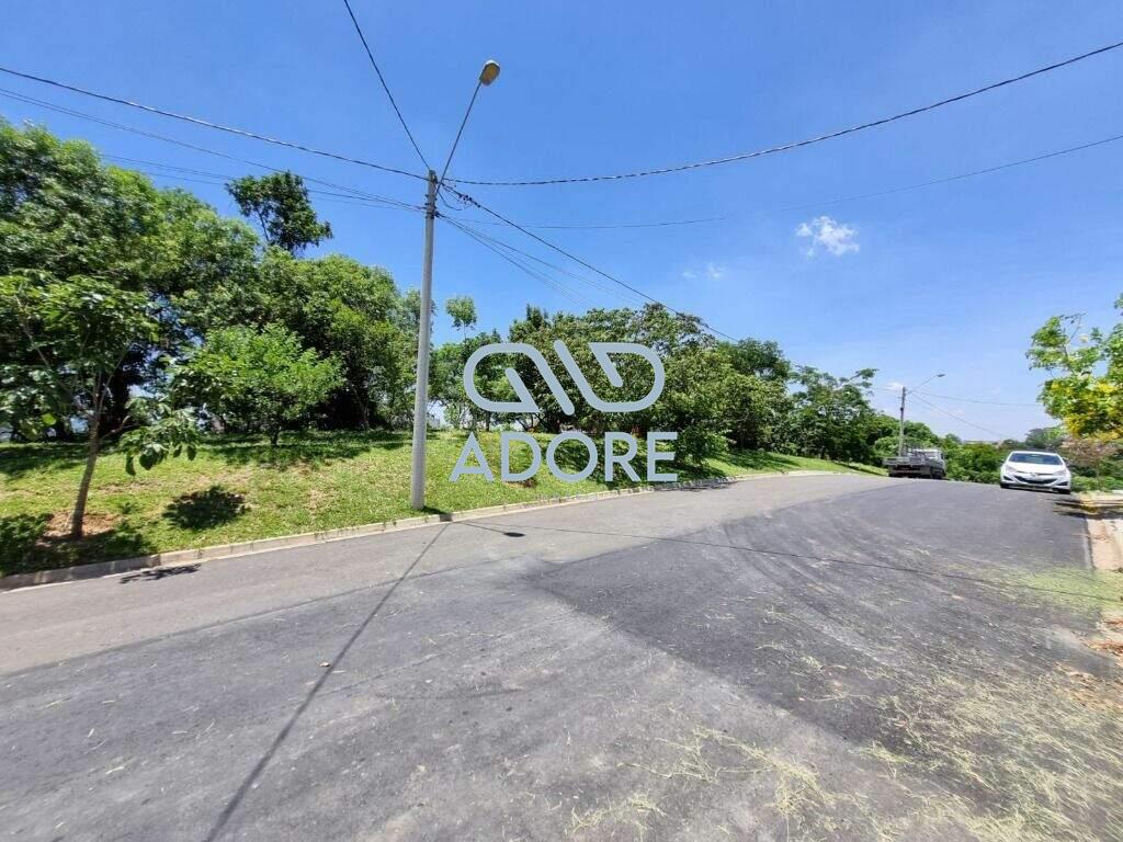 Terreno à venda no Condomínio Saint Paul: 