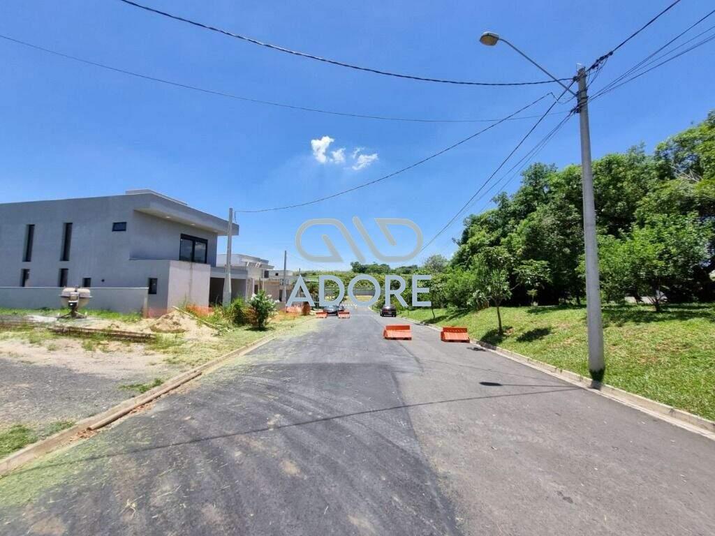 Terreno à venda no Condomínio Saint Paul: 