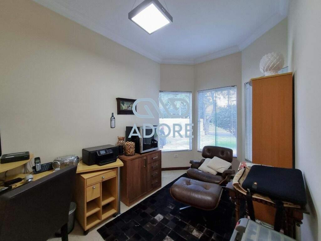 Casa de Condomínio para aluguel no Parque Village Castelo: 