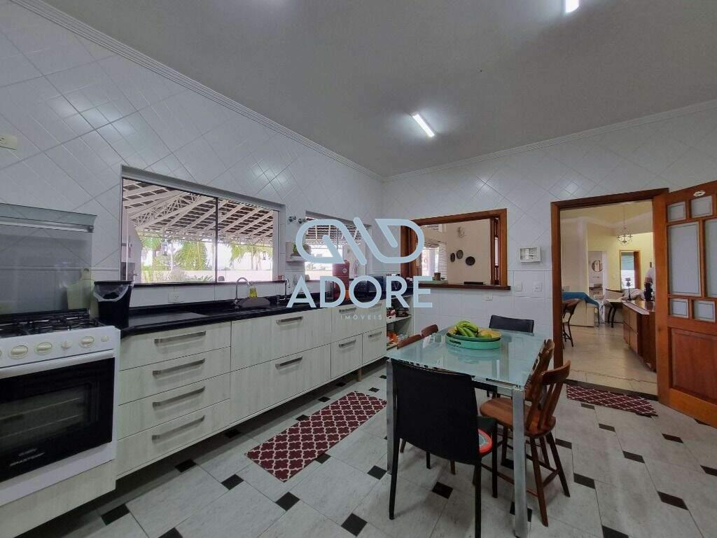 Casa de Condomínio para aluguel no Parque Village Castelo: 