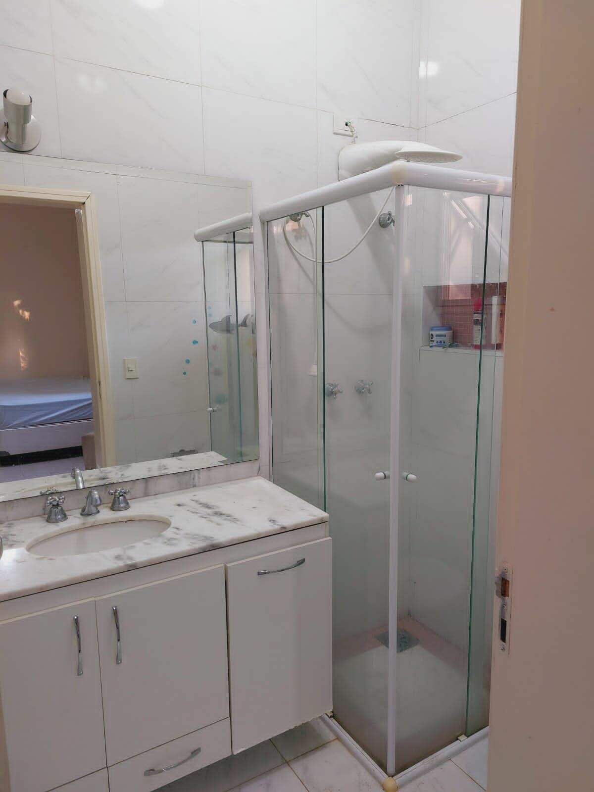 Casa de Condomínio para aluguel no Parque Village Castelo: 