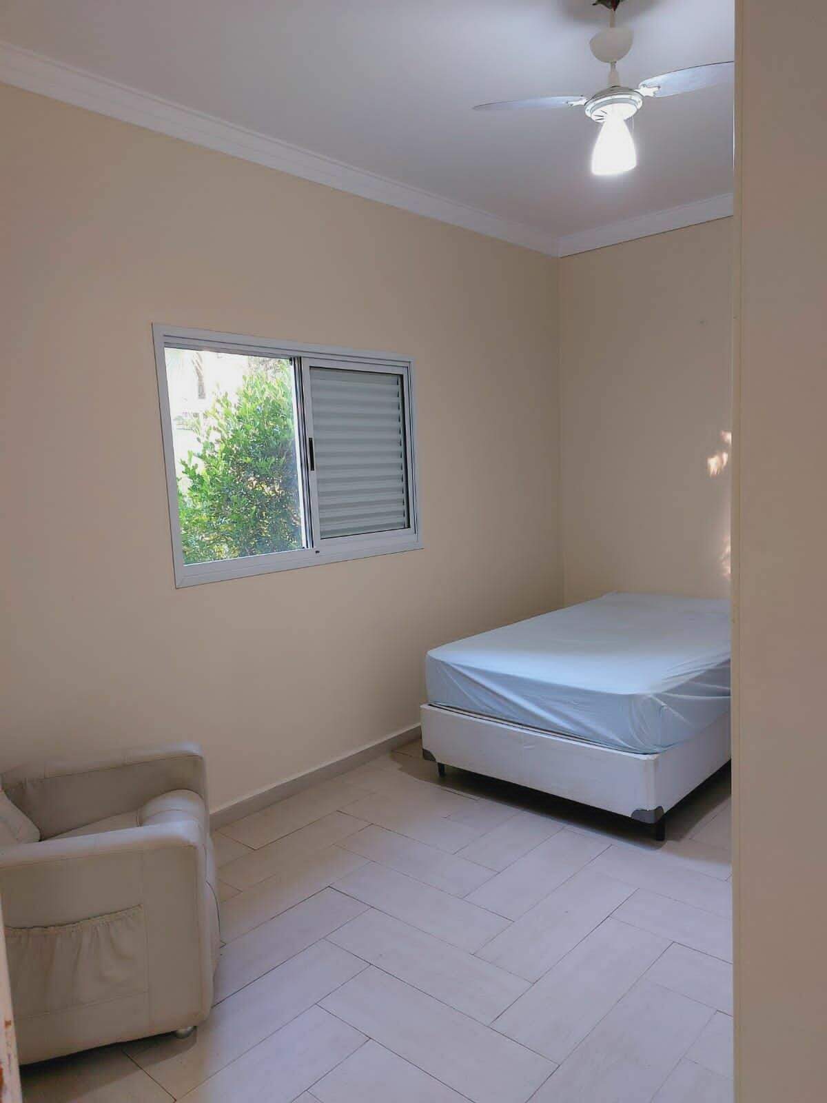 Casa de Condomínio para aluguel no Parque Village Castelo: 