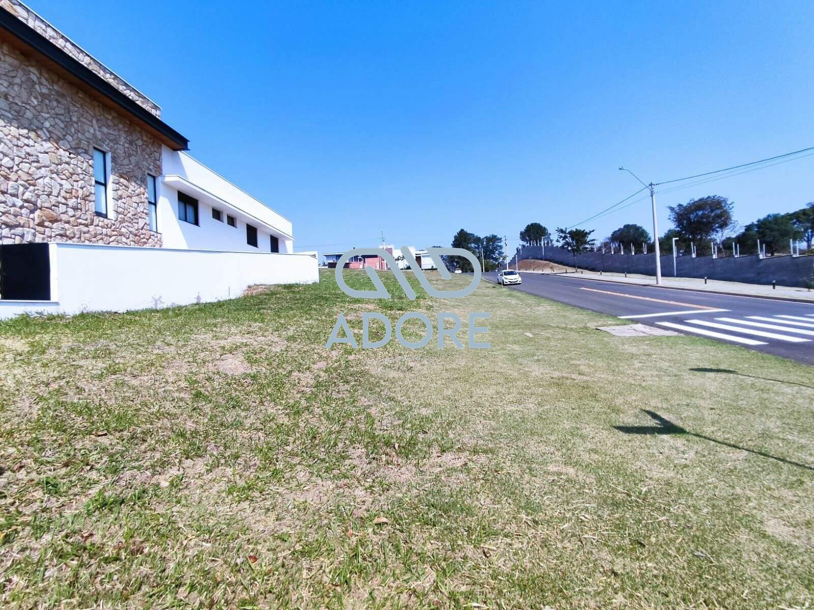 Terreno à venda no Condomínio Saint Paul: 