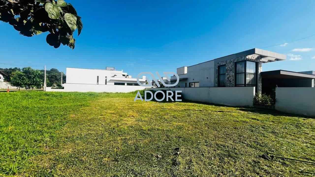 Terreno à venda no Condomínio Saint Paul: 