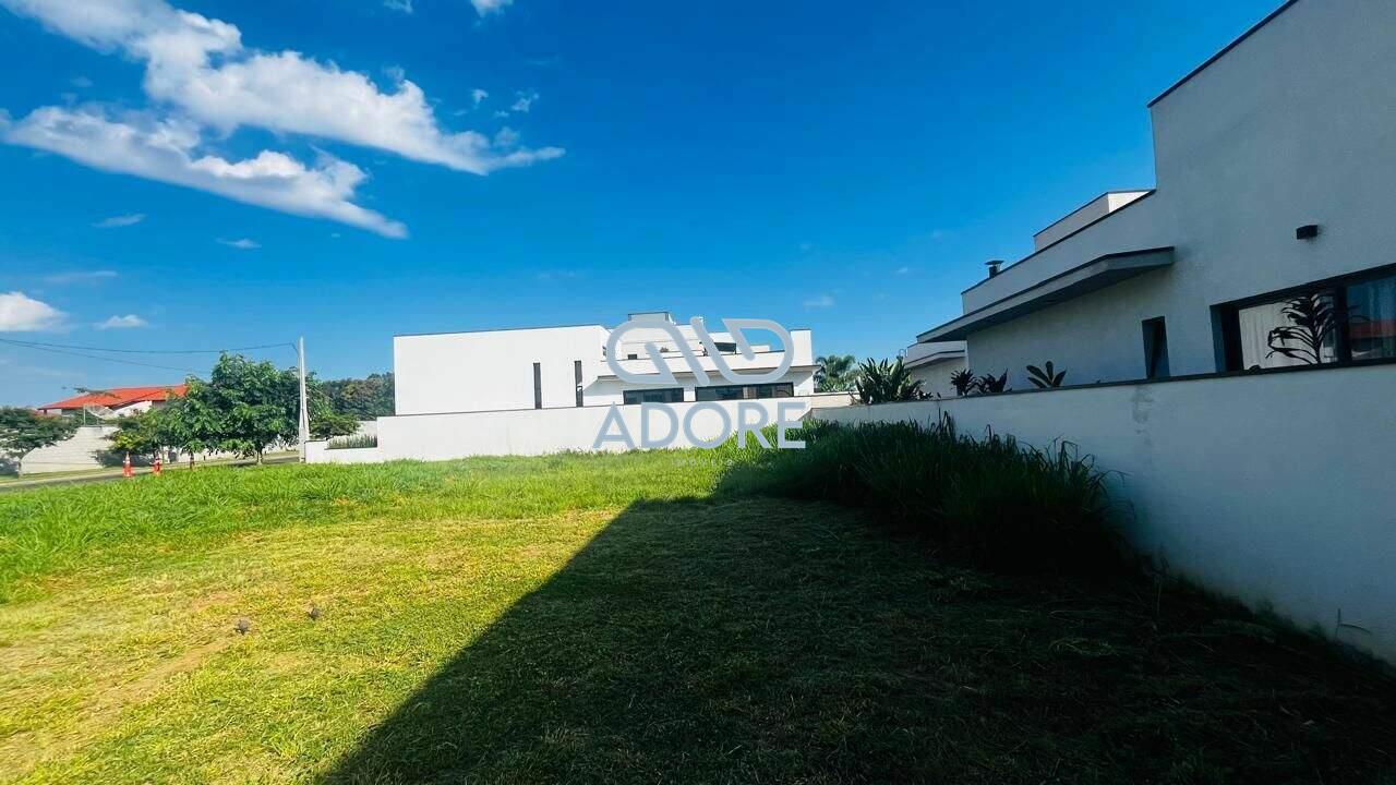 Terreno à venda no Condomínio Saint Paul: 