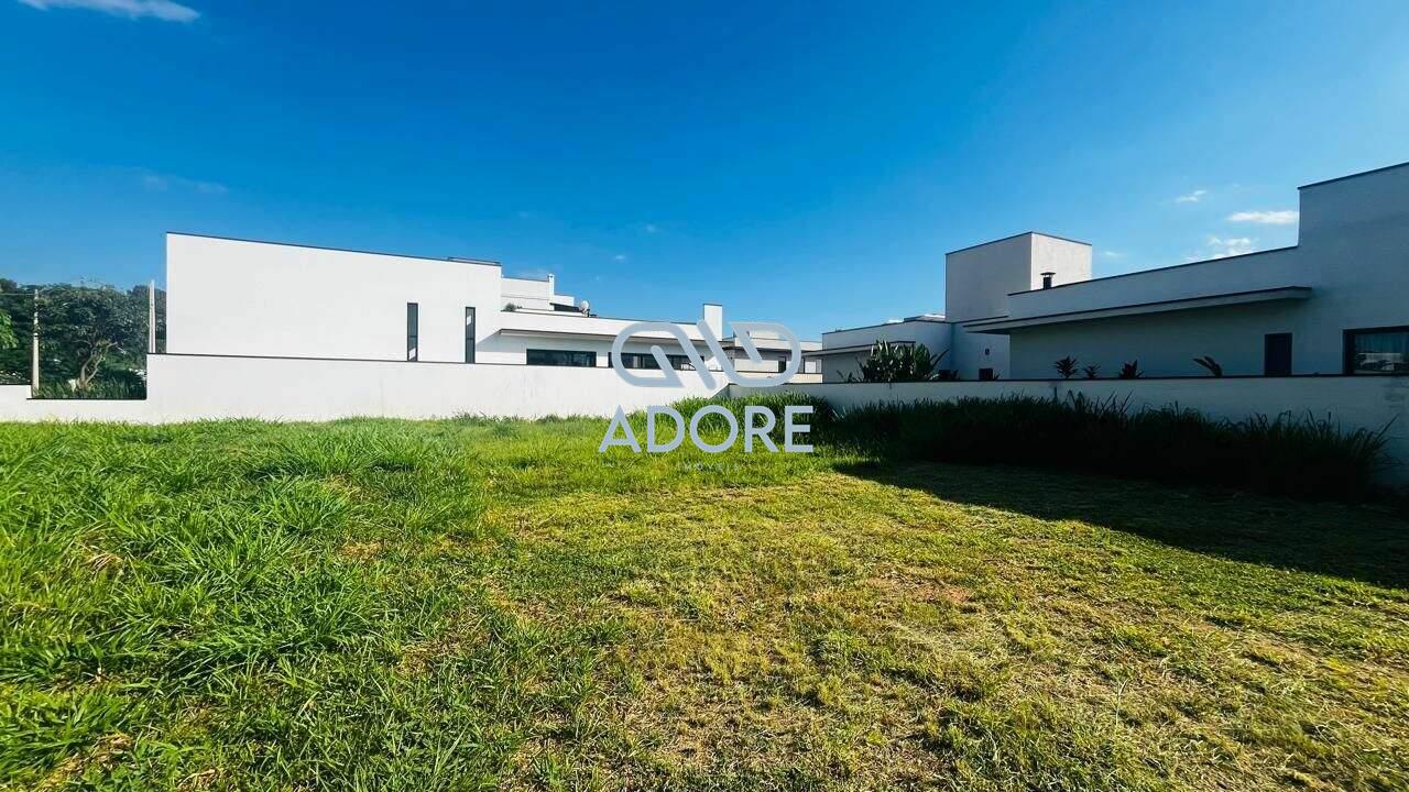 Terreno à venda no Condomínio Saint Paul: 