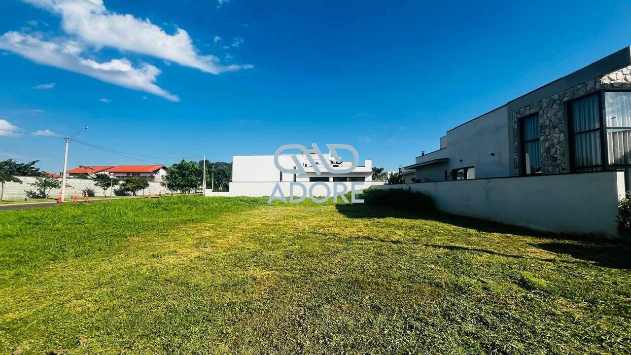 Terreno à venda no Condomínio Saint Paul: 