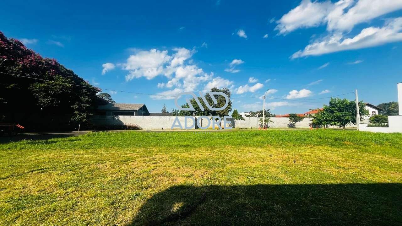 Terreno à venda no Condomínio Saint Paul: 