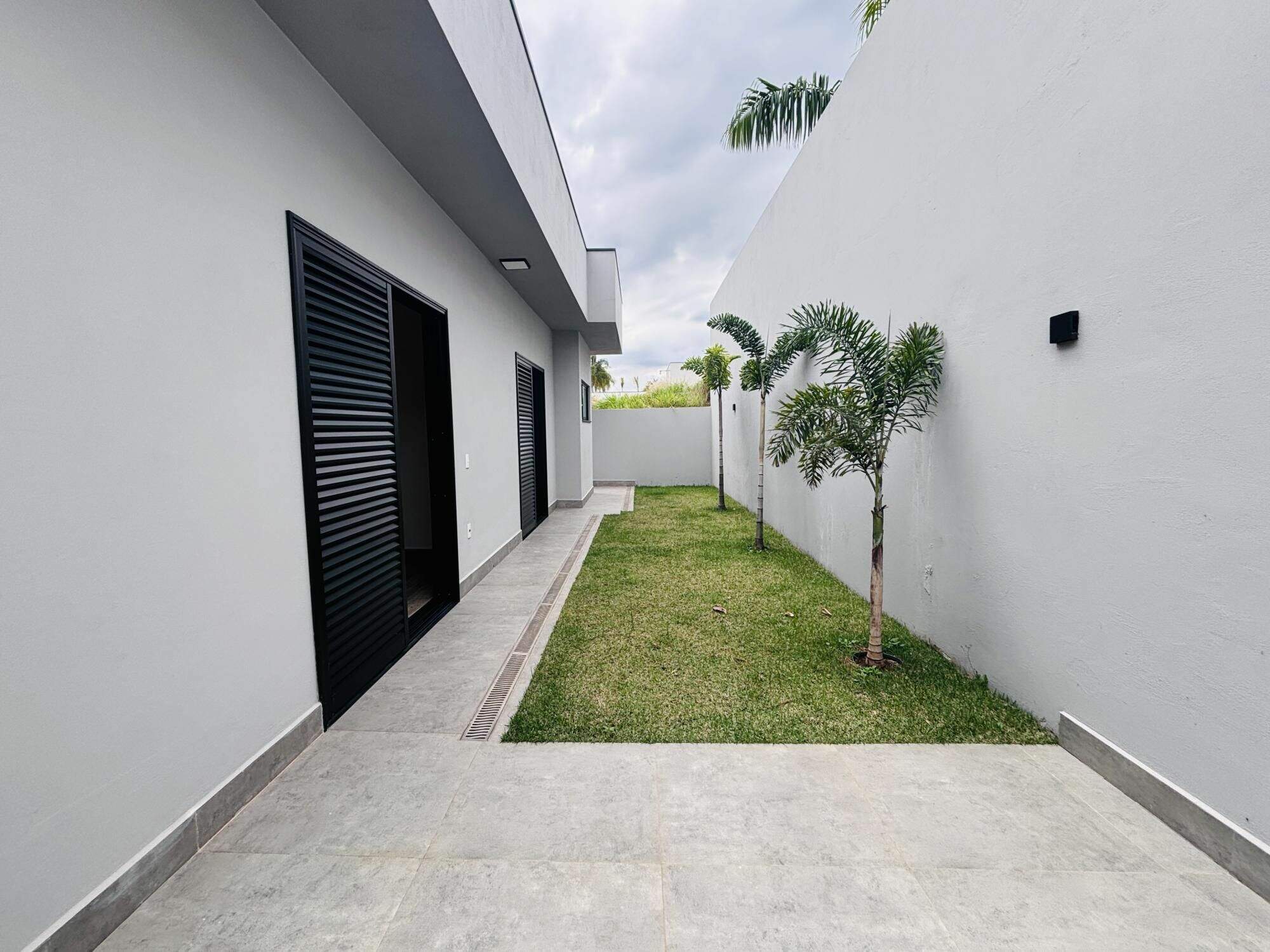 Casa de Condomínio para aluguel no Condomínio Portal dos Bandeirantes: 