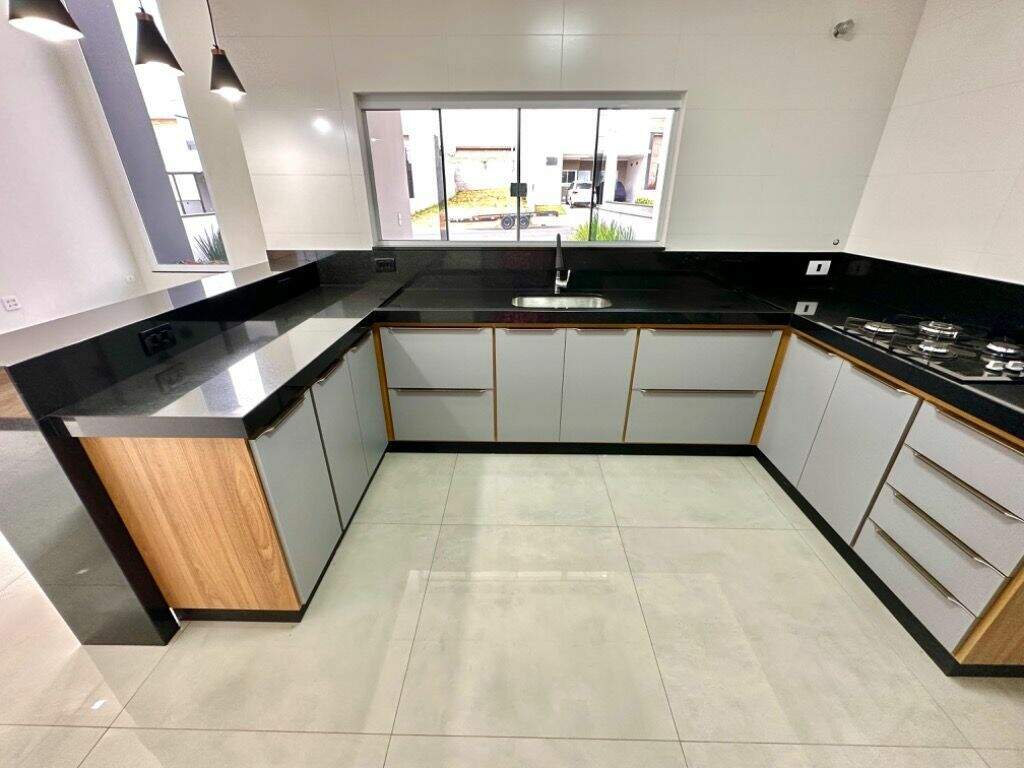 Casa de Condomínio para aluguel no Condominio Jardim Guarujá: 