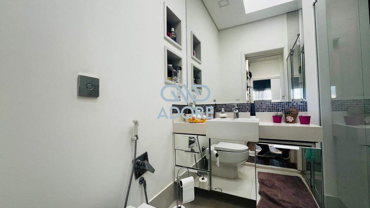 Casa de Condomínio à venda no Condomínio Plaza Athénée: 