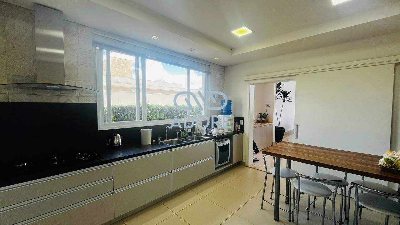 Casa de Condomínio à venda no Condomínio Plaza Athénée: 