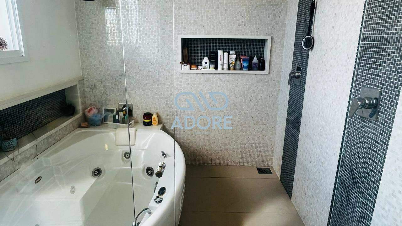 Casa de Condomínio à venda no Condomínio Plaza Athénée: 