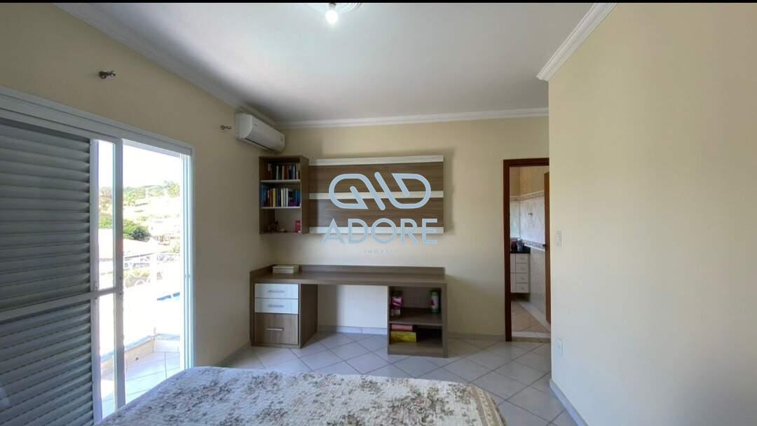 Casa de Condomínio à venda no Condomínio Campos de Santo Antônio : 