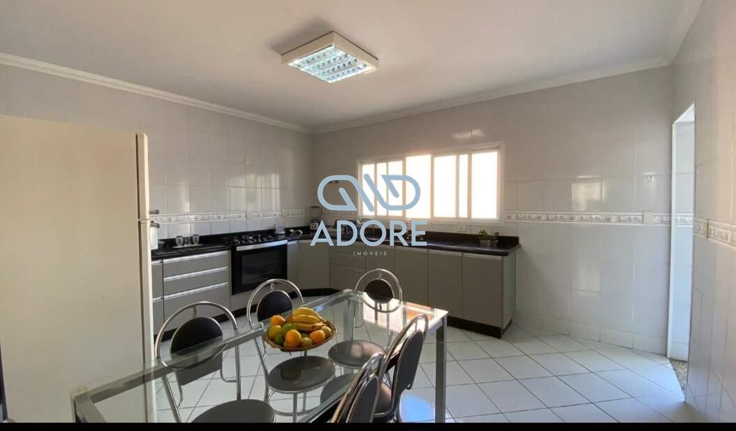 Casa de Condomínio à venda no Condomínio Campos de Santo Antônio : 