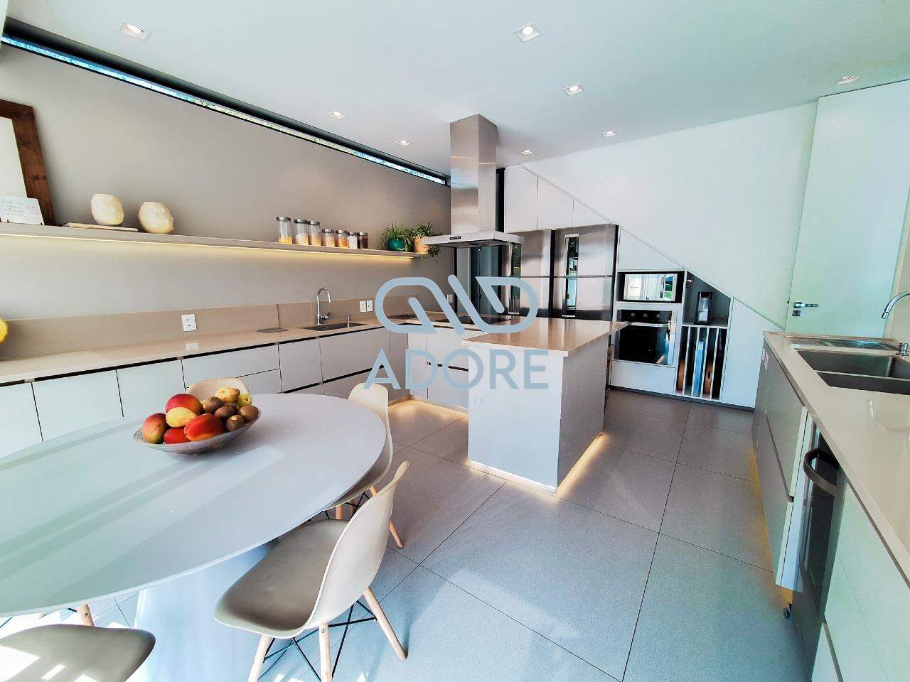 Casa de Condomínio à venda no Condomínio Villas do Golfe: 