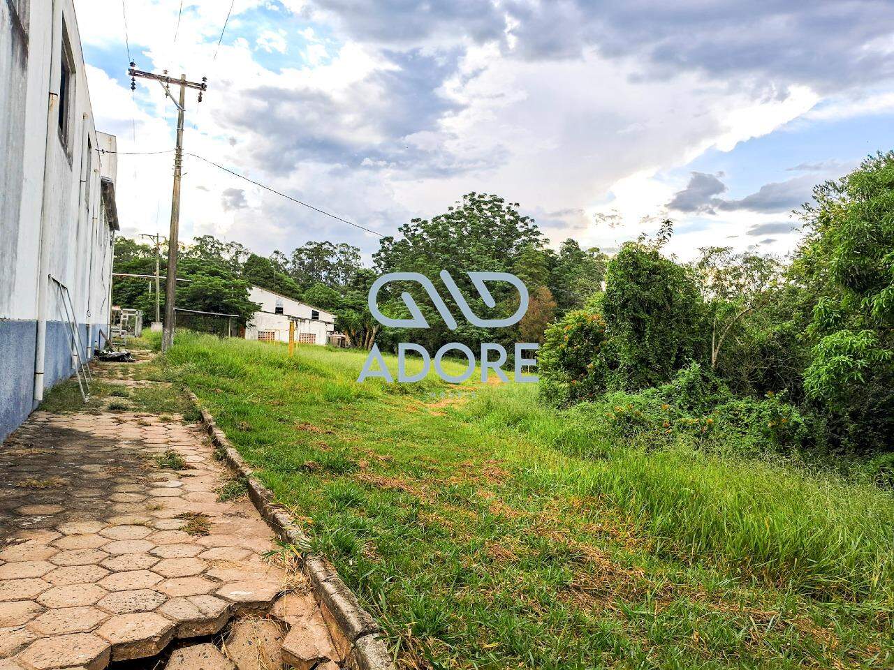 Área Rural à venda no Distrito Industrial II: 