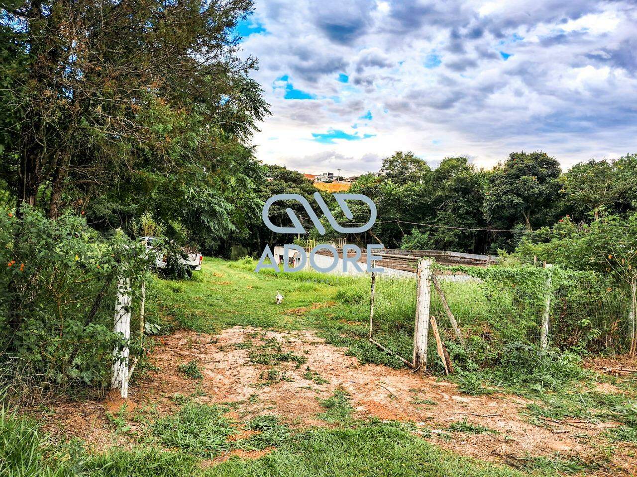 Área Rural à venda no Distrito Industrial II: 