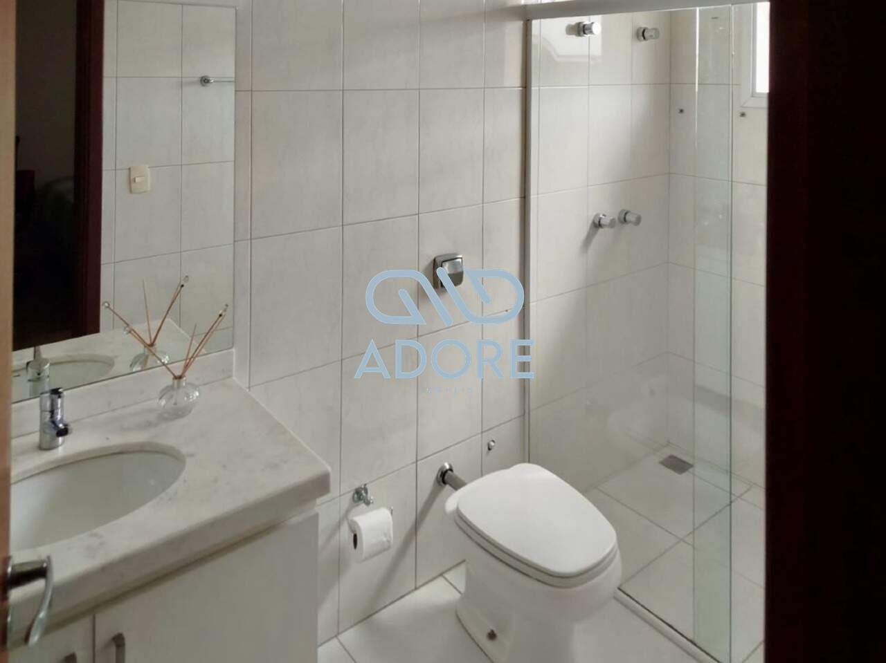 Casa de Condomínio à venda no Condomínio Parque do Varvito : 