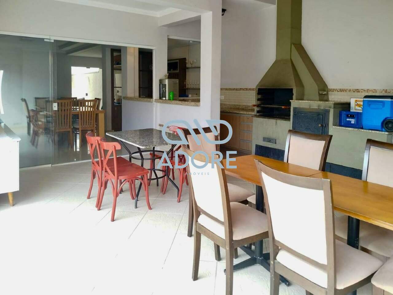 Casa de Condomínio à venda no Condomínio Parque do Varvito : 