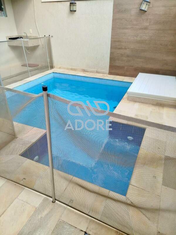 Casa de Condomínio à venda no Condomínio Parque do Varvito : 