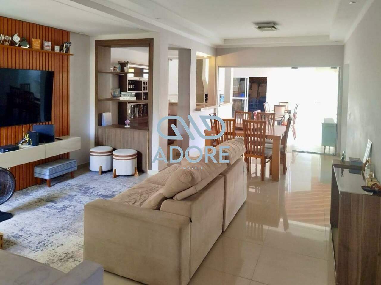 Casa de Condomínio à venda no Condomínio Parque do Varvito : 