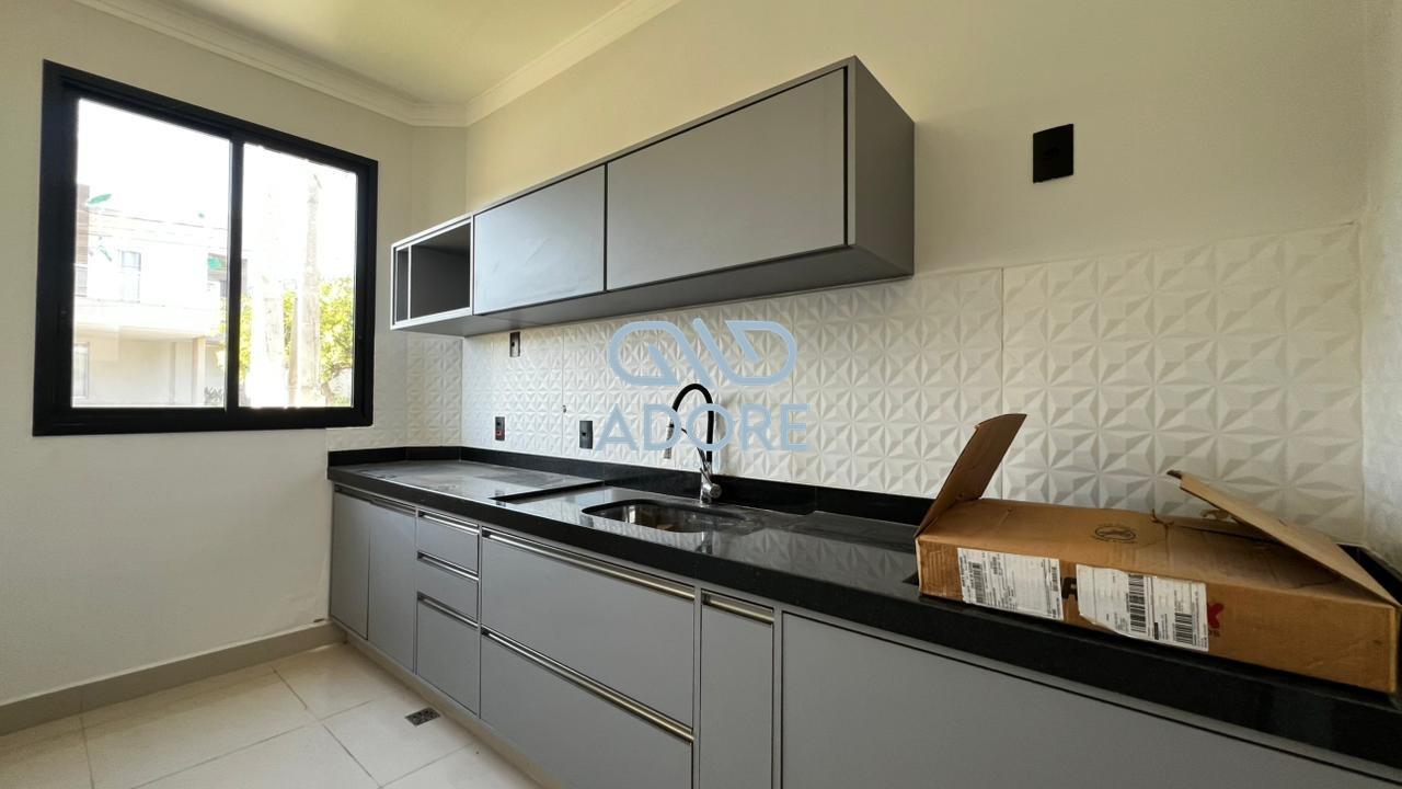 Casa de Condomínio à venda no Condomínio Village Moutonnée: 