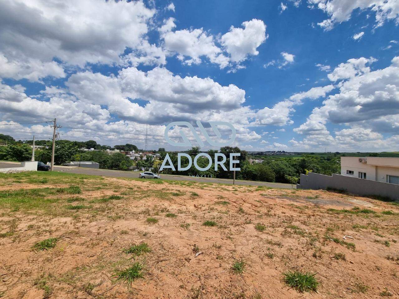 Terreno à venda no Condomínio Portal dos Bandeirantes: 