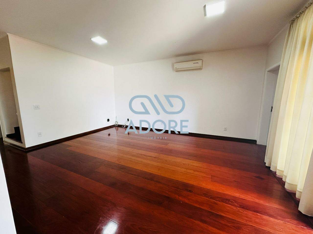 Casa de Condomínio para aluguel no Condomínio Portal de Itu: