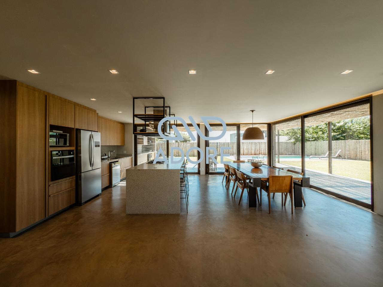 Casa de Condomínio à venda no Condomínio Campos de Santo Antônio II: 