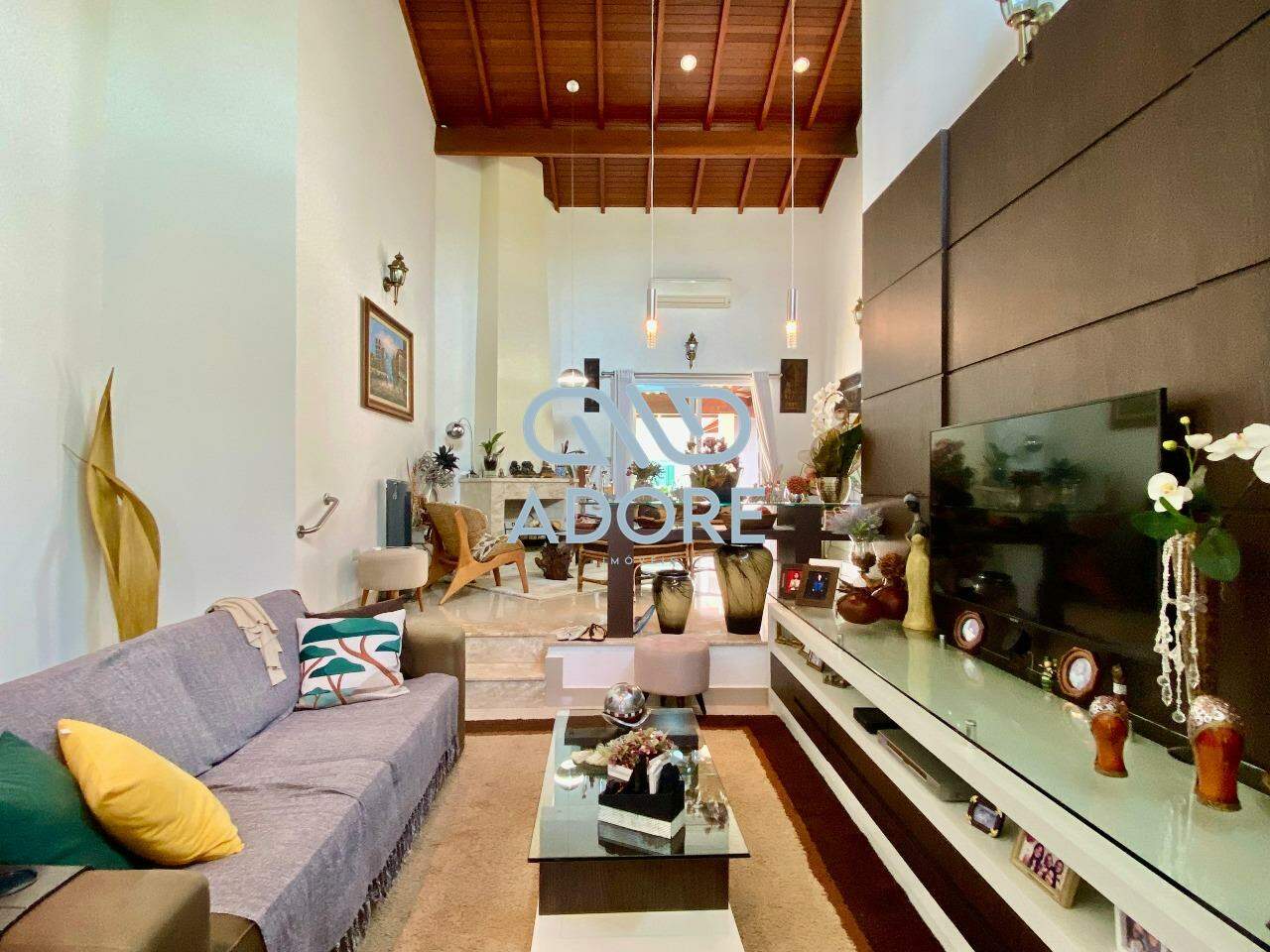 Casa de Condomínio à venda no Parque Village Castelo: 
