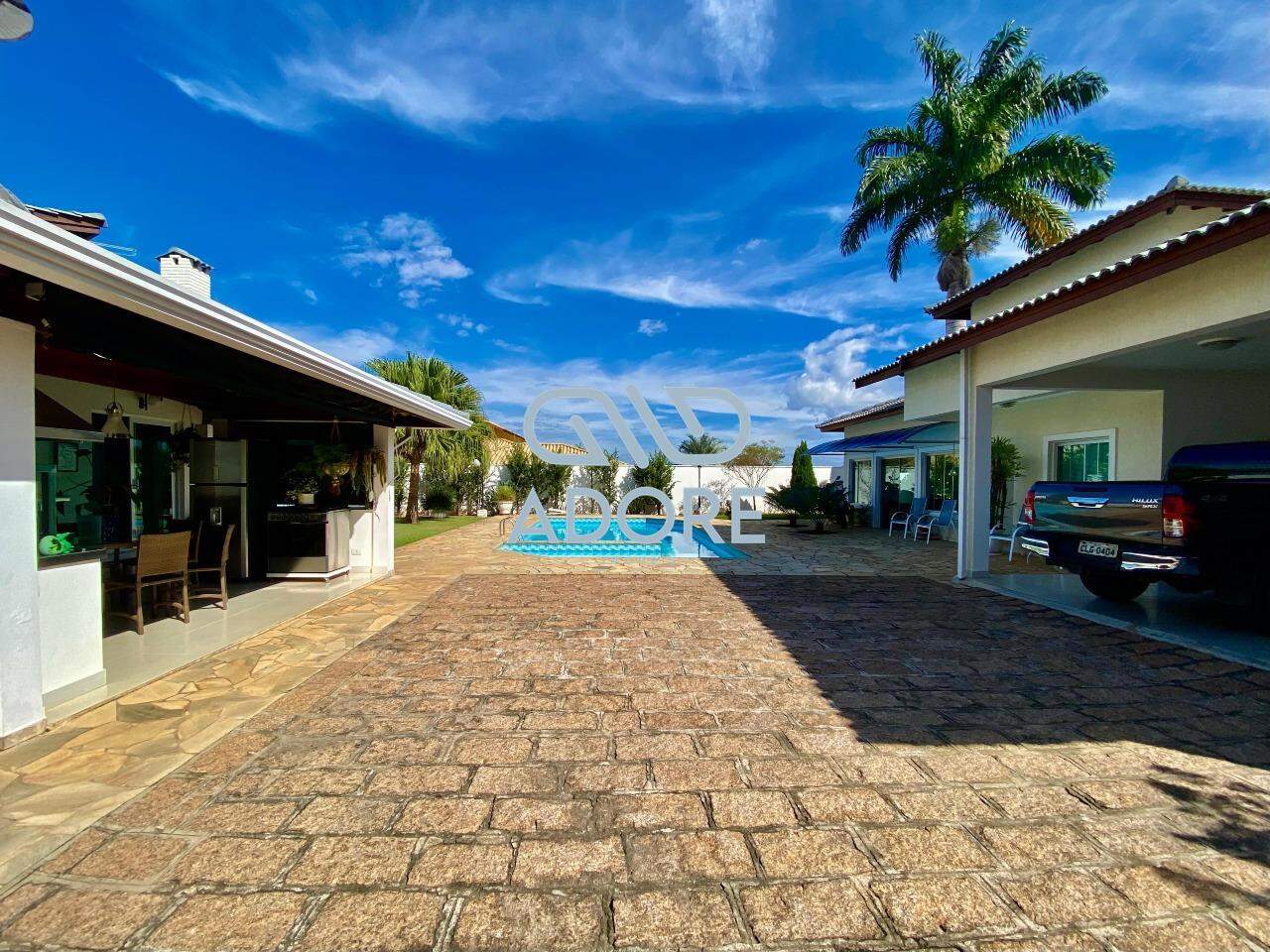 Casa de Condomínio à venda no Parque Village Castelo: 