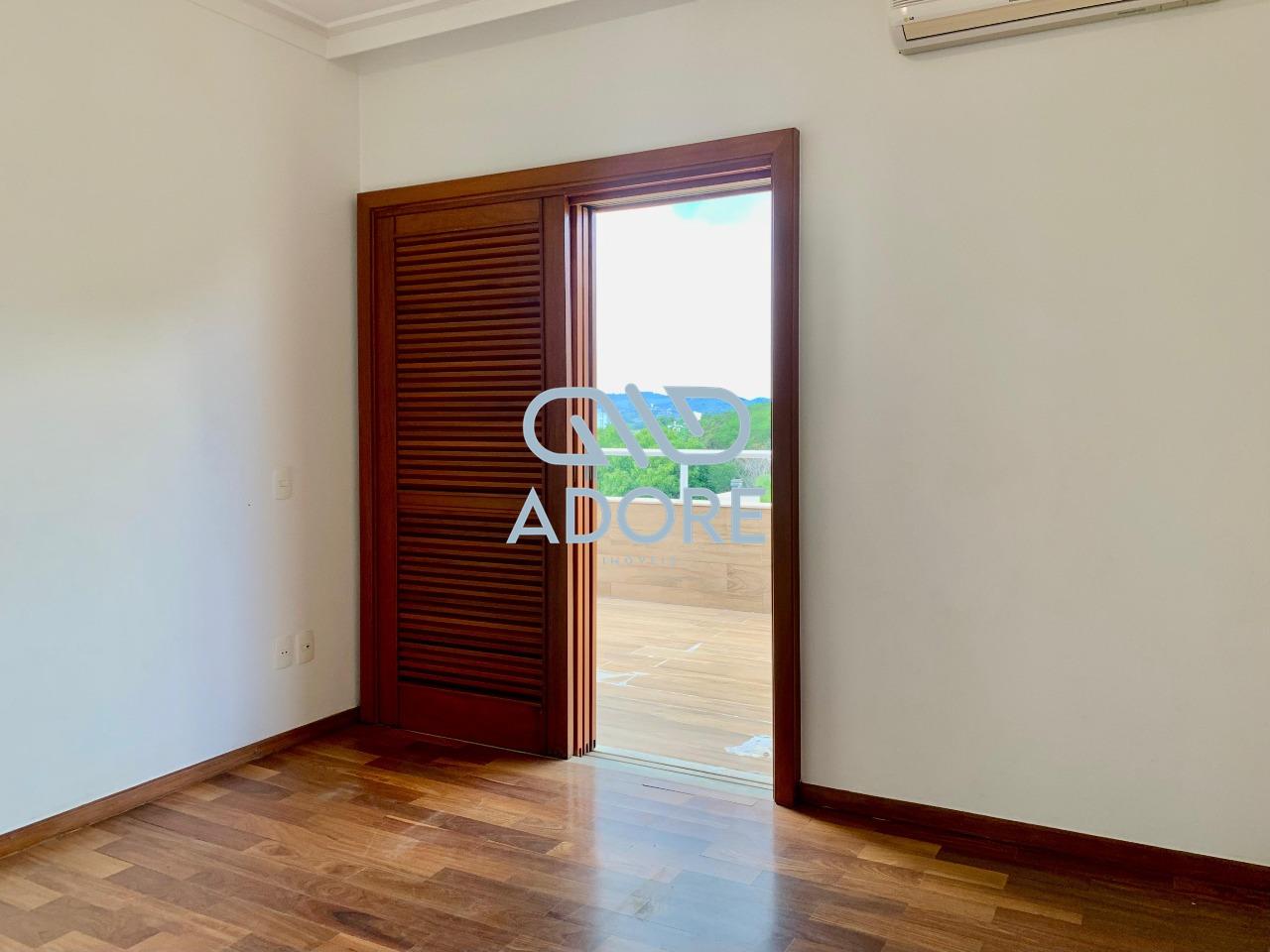 Casa de Condomínio à venda no Condomínio Plaza Athénée: 