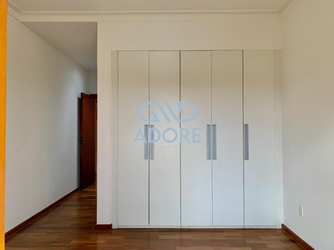 Casa de Condomínio à venda no Condomínio Plaza Athénée: 